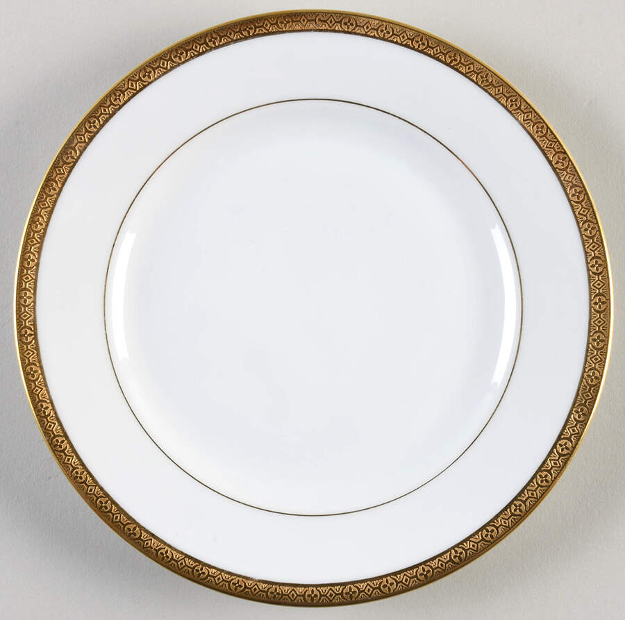 VIT10  Salad Plate by Victoria (Czech)-1