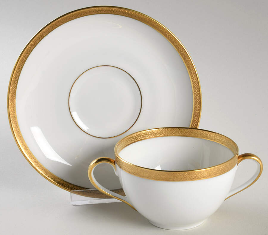 VIT10  Flat Bouillon Cup & Saucer by Victoria (Czech)-1