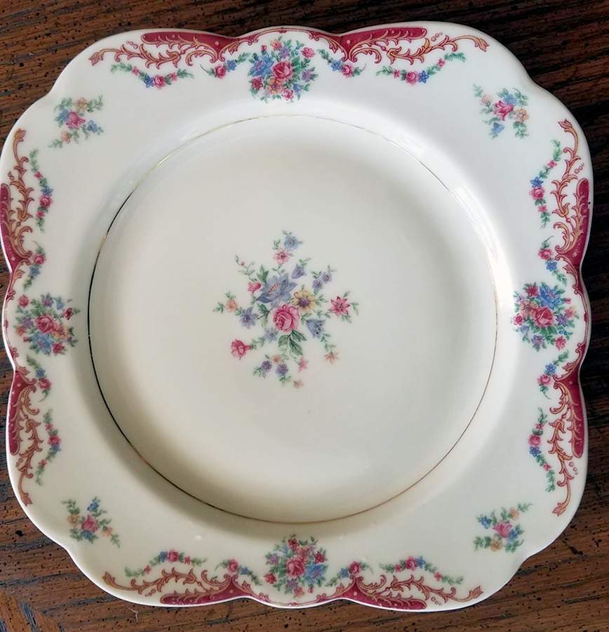 VIT101 Square Salad Plate by Victoria (Czech)-1