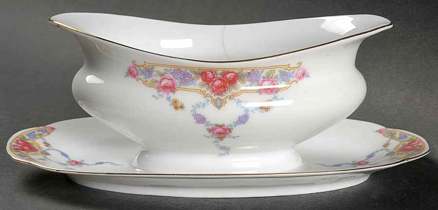 VIT13 Gravy Boat with Attached Underplate by Victoria (Czech)-1