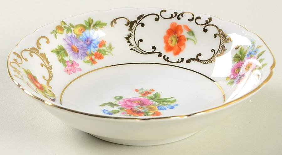 VIT21 (CZECH) Fruit/Dessert (Sauce) Bowl by Victoria (Czech)-1