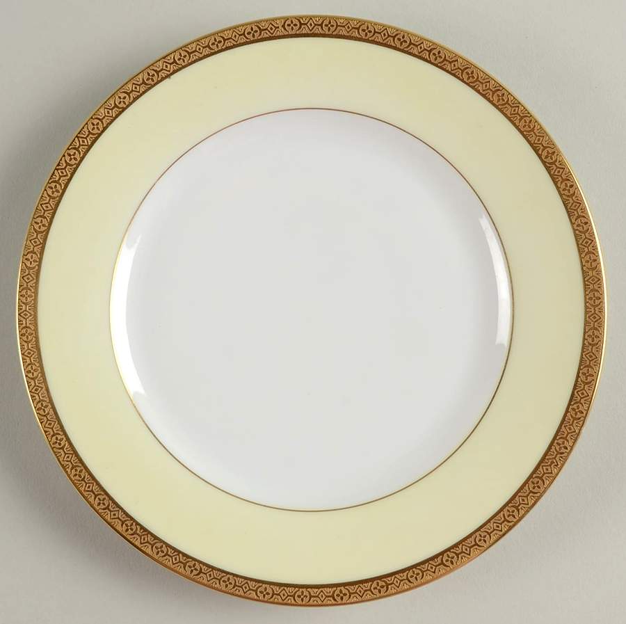 VIT23  Salad Plate by Victoria (Czech)-1