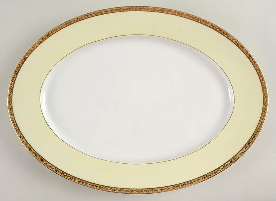 VIT23  14" Oval Serving Platter by Victoria (Czech)-1