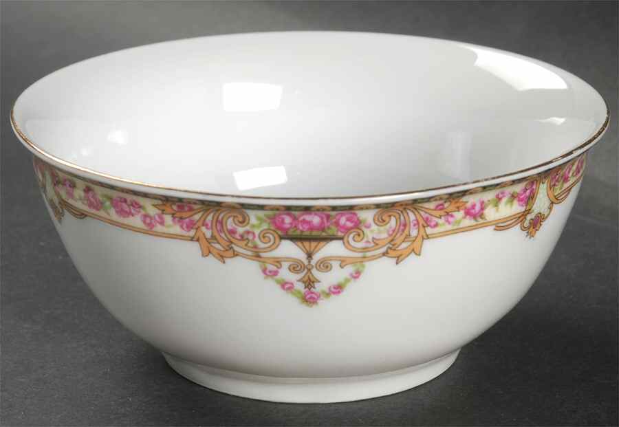 VIT24 Cranberry Bowl by Victoria (Czech)-1