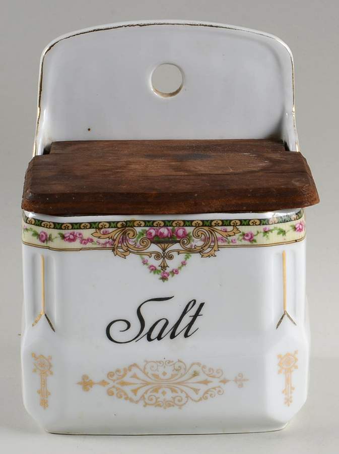 VIT24 Salt Box & Lid by Victoria (Czech)-1