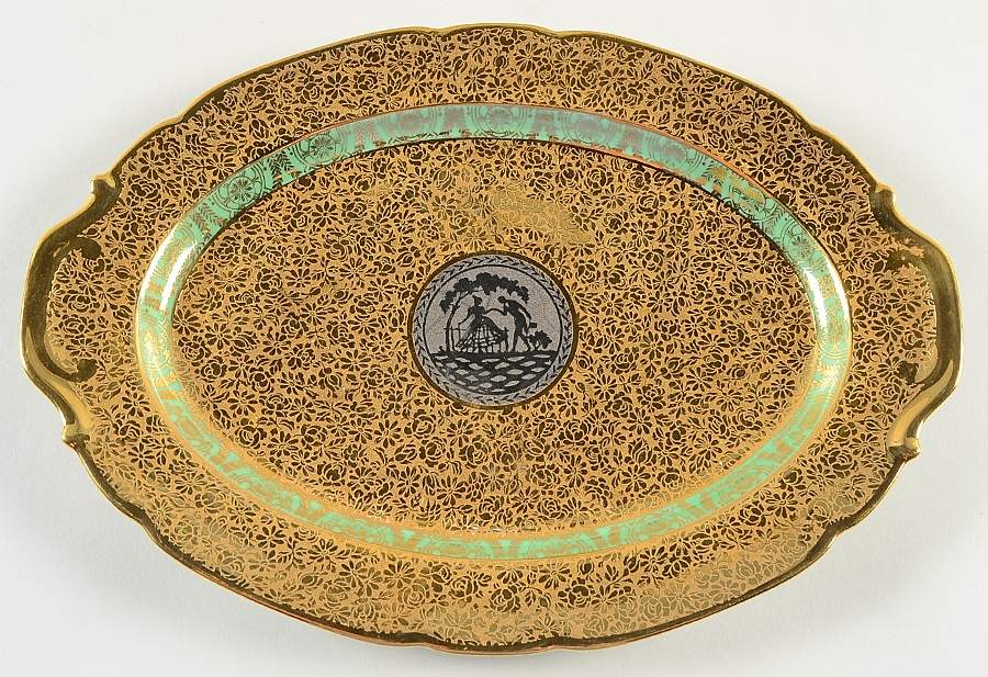 VIT26 (CZECHOSLOVAKIA) 13" Oval Serving Platter by Victoria (Czech)-1