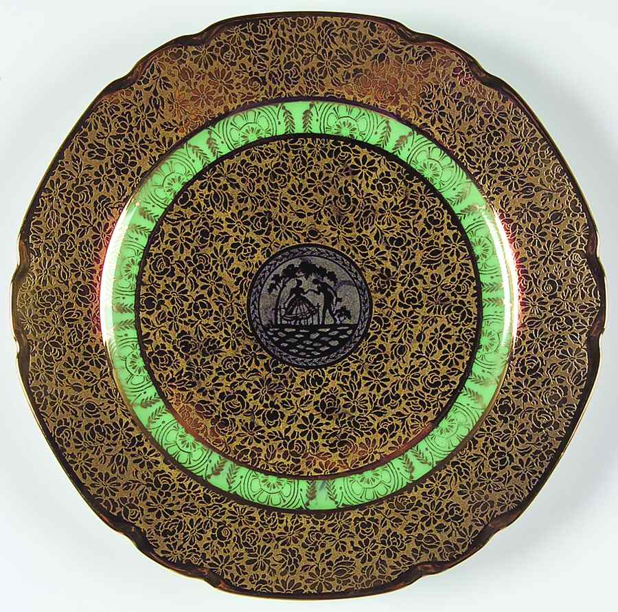 VIT26 (CZECHOSLOVAKIA) Luncheon Plate by Victoria (Czech)-1