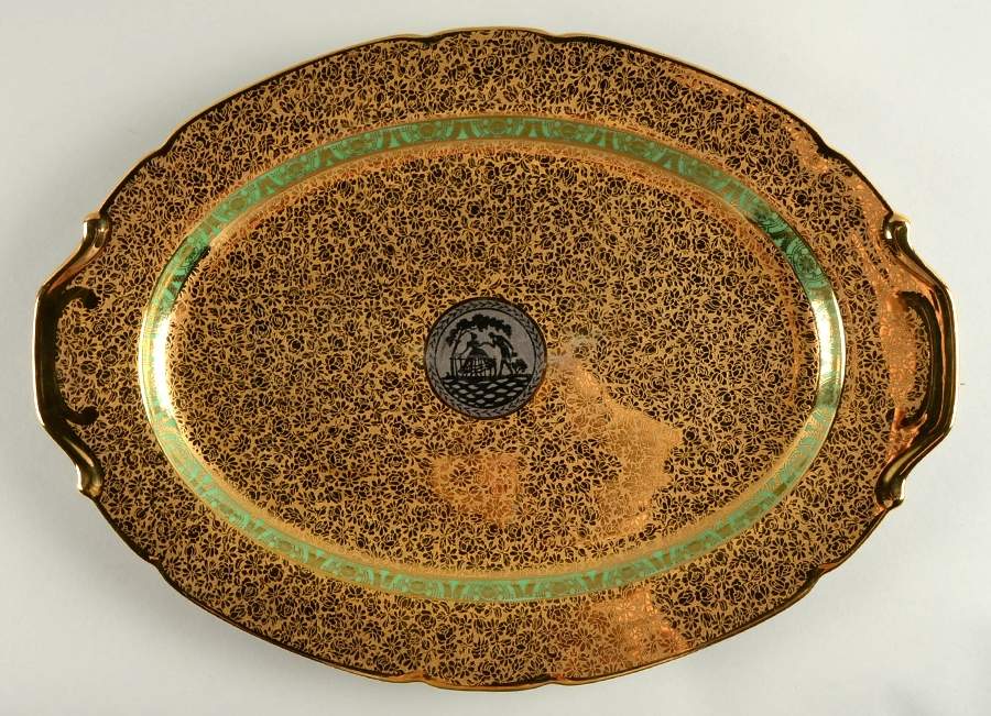 VIT26 (CZECHOSLOVAKIA) 17" Oval Serving Platter by Victoria (Czech)-1