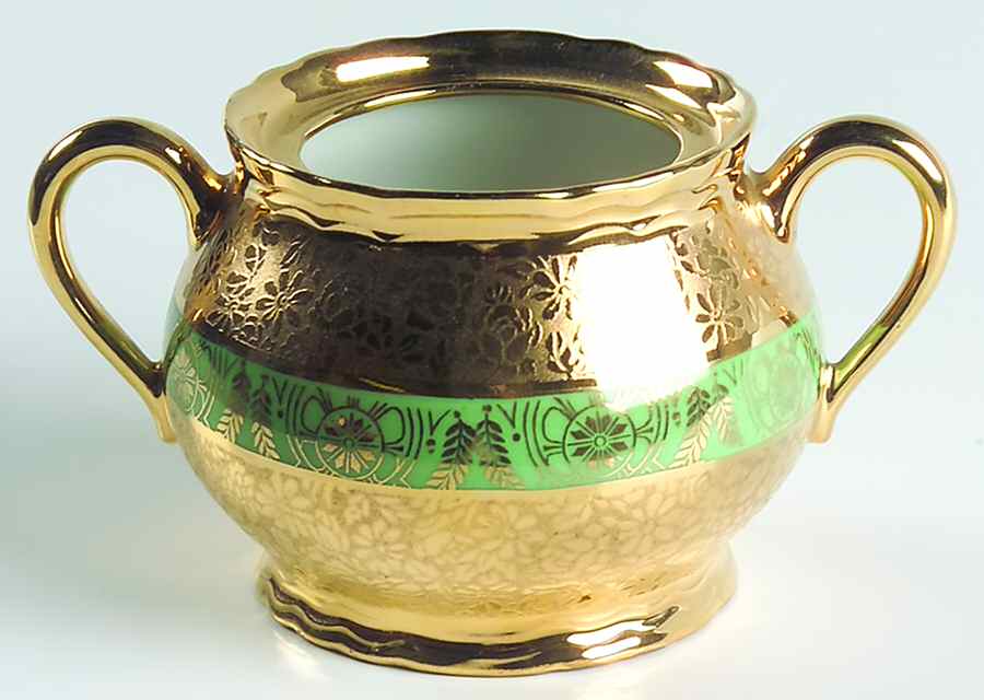 VIT26 (CZECHOSLOVAKIA) Mini Sugar Bowl No Lid by Victoria (Czech)-1