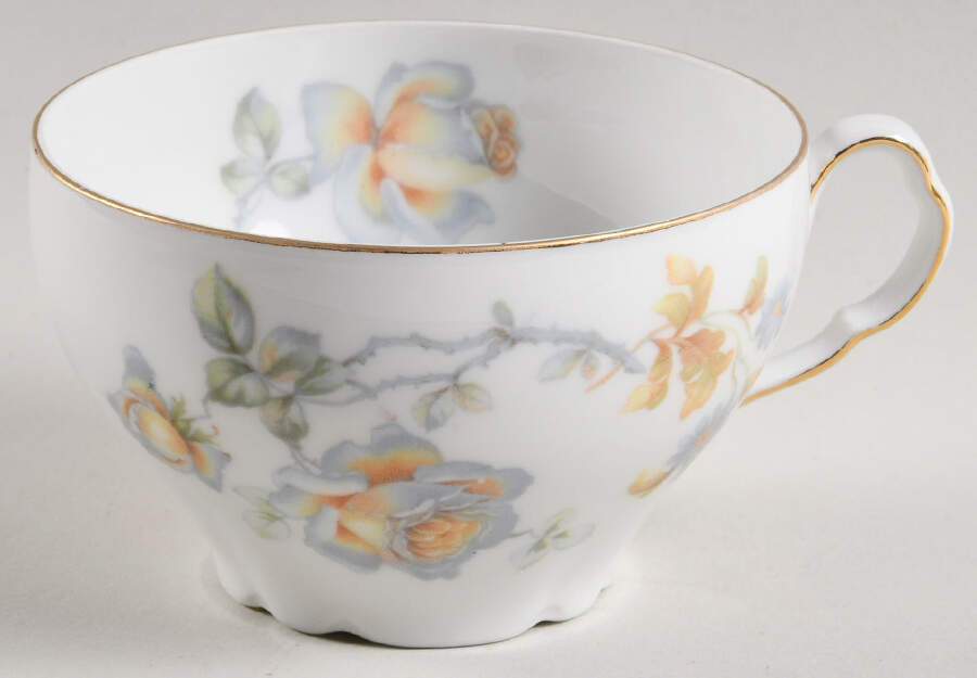 VIT27 (CZECH) Footed Cup by Victoria (Czech)-1