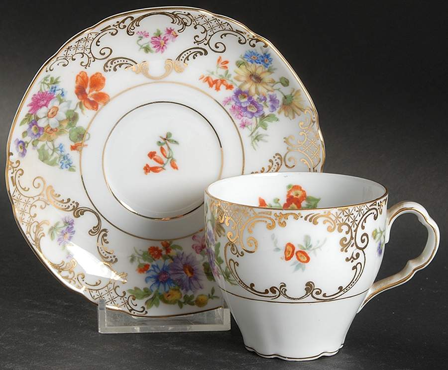 VIT3 Flat Demitasse Cup & Saucer Set by Victoria (Czech)-1