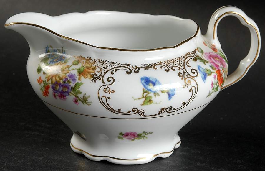 VIT3 Creamer by Victoria (Czech)-1