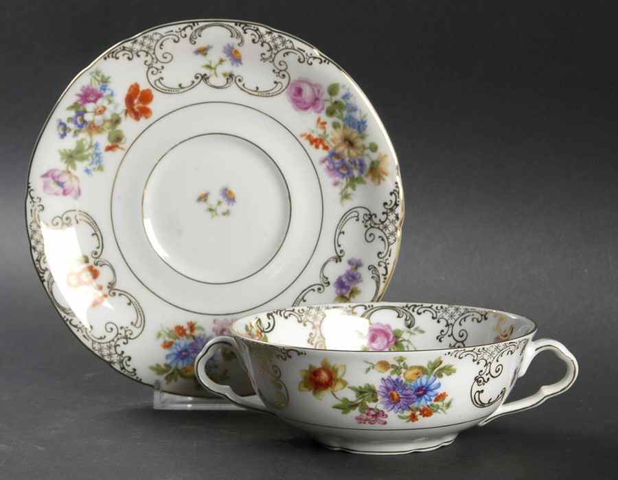 VIT3 Flat Cream Soup Bowl & Saucer Set by Victoria (Czech)-1