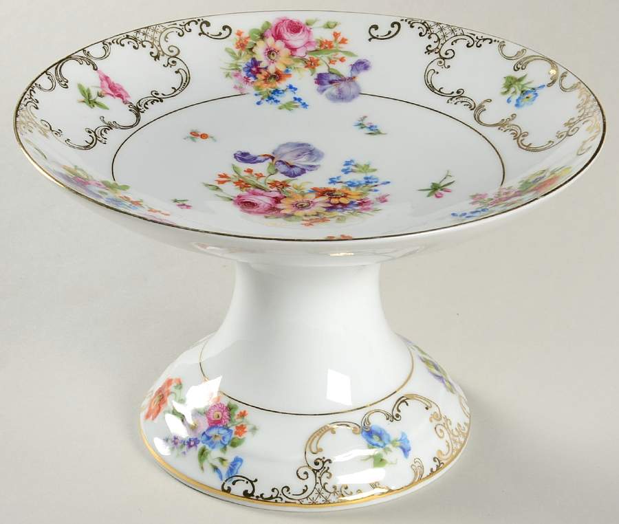 VIT3 Round Compote (Height X Width) by Victoria (Czech)-1