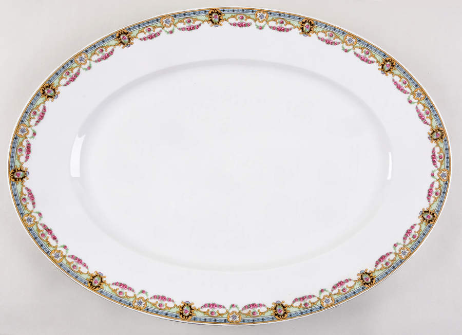 VIT34 19" Oval Serving Platter by Victoria (Czech)-1