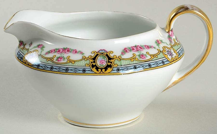 VIT34 Creamer by Victoria (Czech)-1