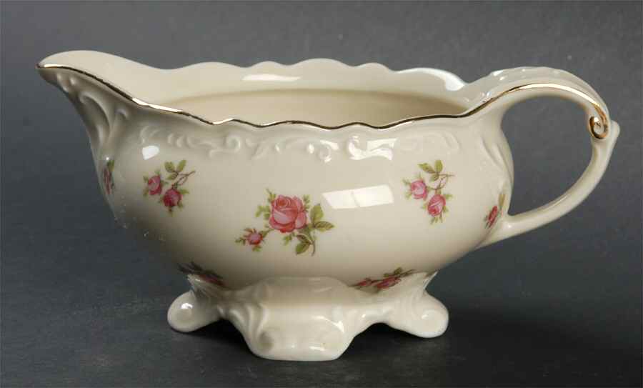 VIT37 (CZECH) Creamer by Victoria (Czech)-1