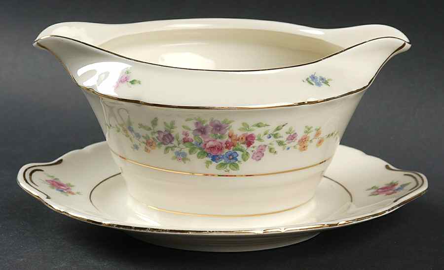 205 Gravy Boat with Attached Underplate by Victoria (Czech)-1