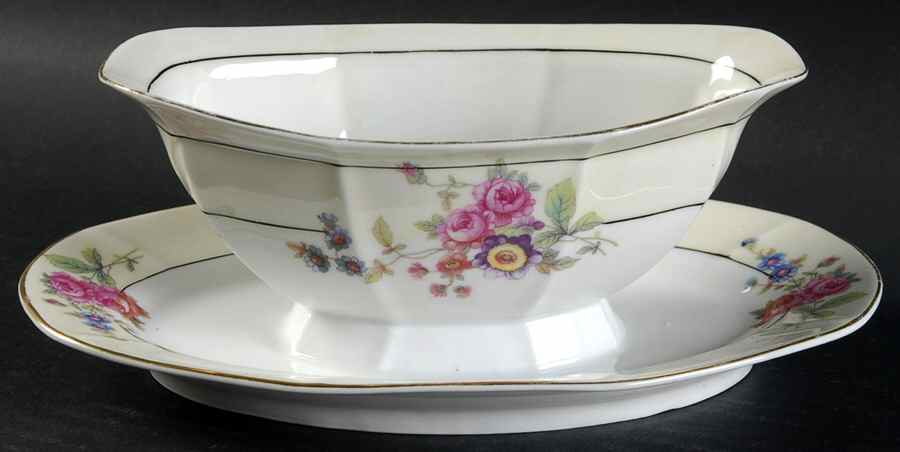 VIT55 Gravy Boat with Attached Underplate by Victoria (Czech)-1