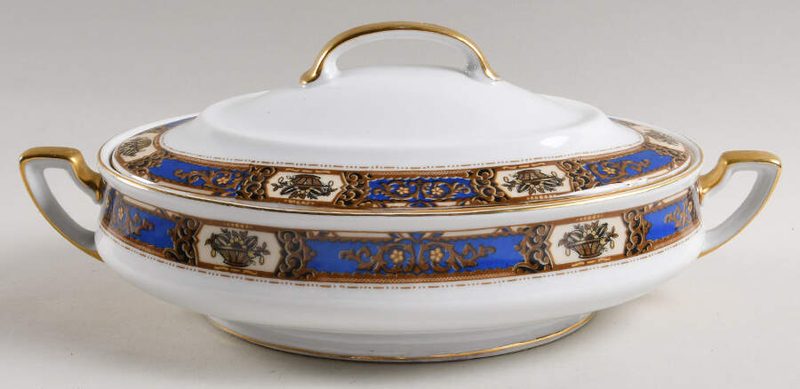 VIT68 Oval Covered Vegetable by Victoria (Czech)-1