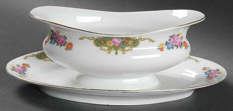 VIT73 Gravy Boat with Attached Underplate by Victoria (Czech)-1