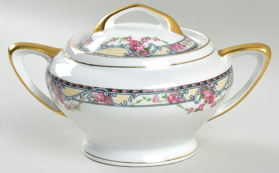 VIT82 Sugar Bowl & Lid by Victoria (Czech)-1