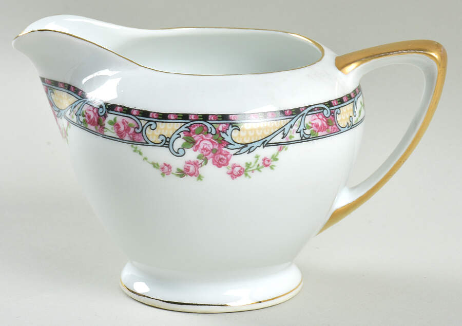 VIT82 Creamer by Victoria (Czech)-1