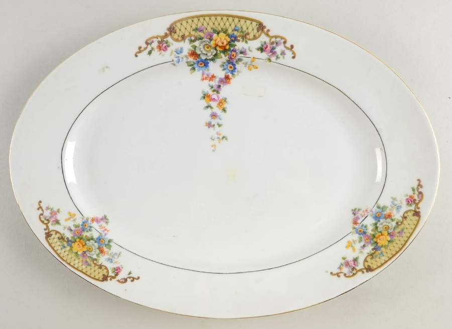 VIT9 15" Oval Serving Platter by Victoria (Czech)-1