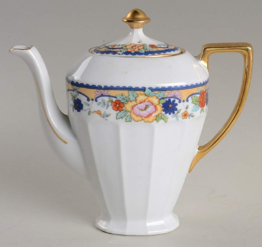 York (Czech) Coffee Pot & Lid by Victoria (Czech)-1