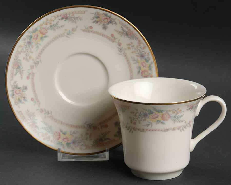 Charleston Flat Cup & Saucer Set by Viletta-1