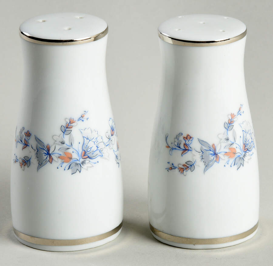 Hawthorne Salt & Pepper Set by Viletta-1
