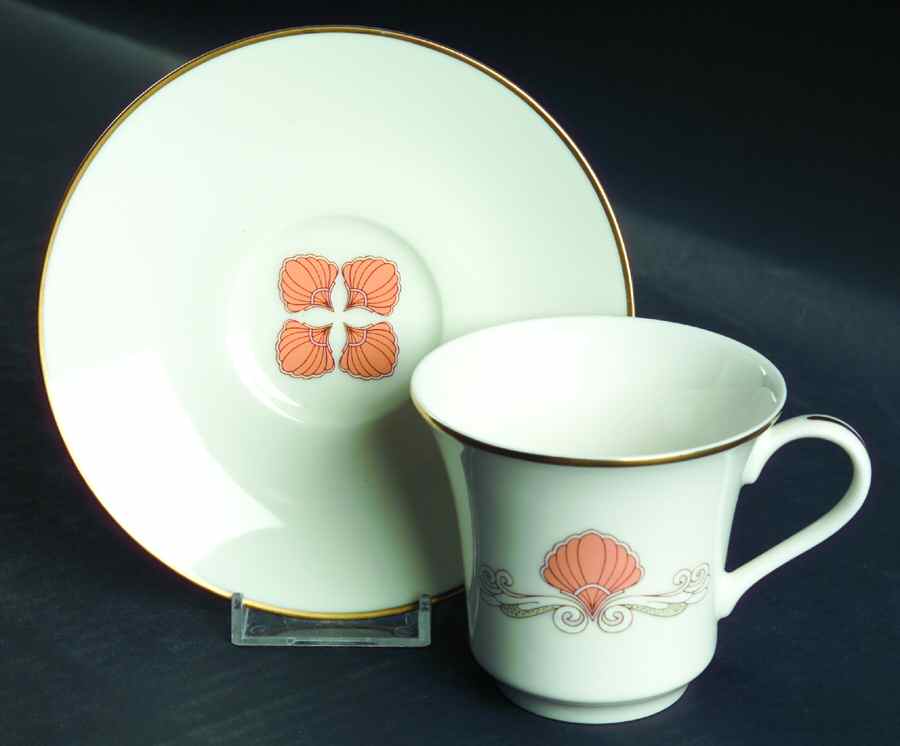 Palm Beach Flat Cup & Saucer Set by Viletta-1