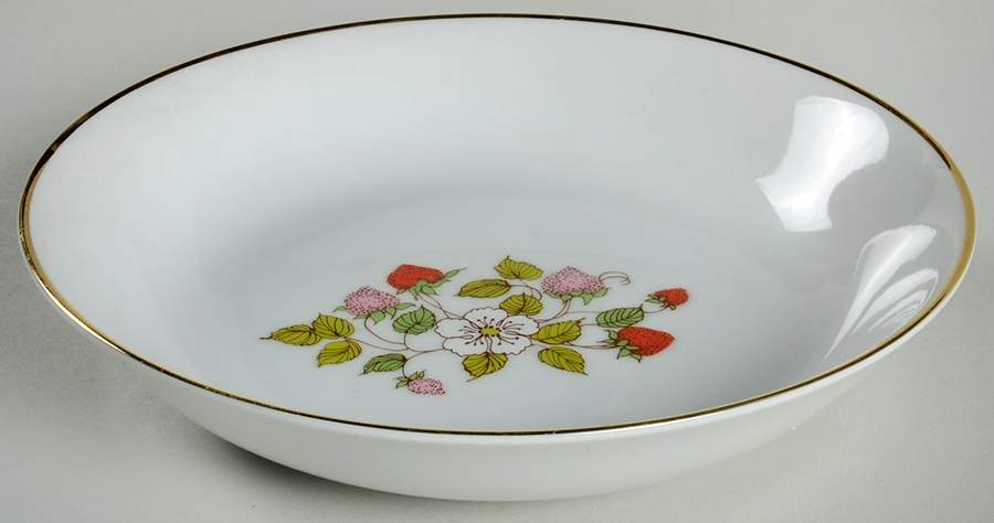 Strawberries 'N Cream Coupe Soup Bowl by Viletta-1