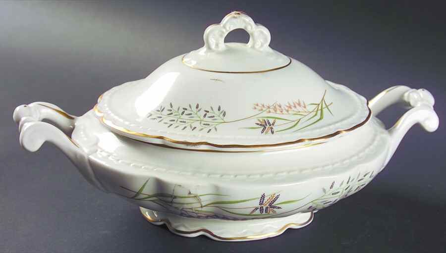 Amaryllis Oval Covered Vegetable by Vogue-1