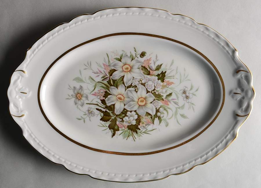 April 13" Oval Serving Platter by Vogue-1