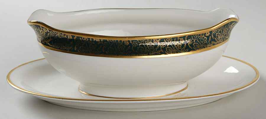Candlelight Gravy Boat with Attached Underplate by Vogue-1