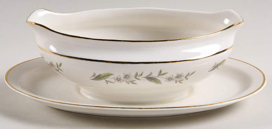 Gardenia Gravy Boat with Attached Underplate by Vogue-1