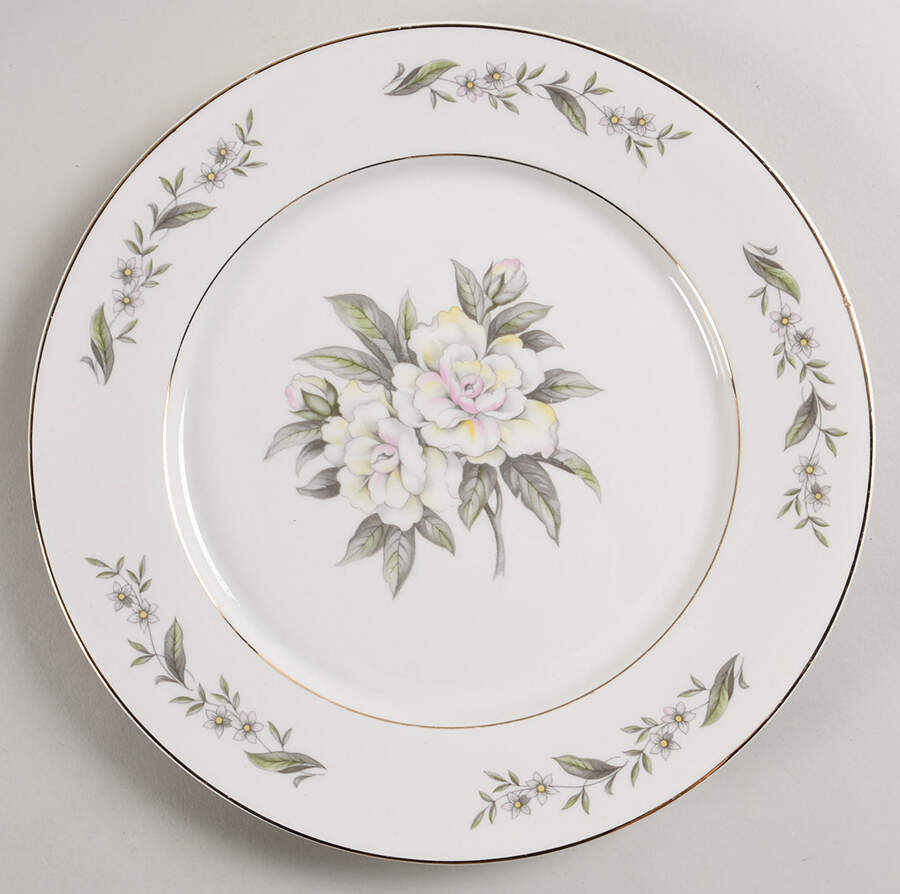 Gardenia Dinner Plate by Vogue-1