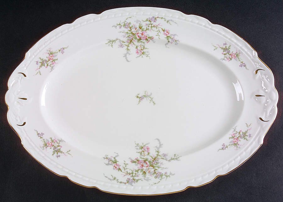 Susanna 15" Oval Serving Platter by Vogue-1