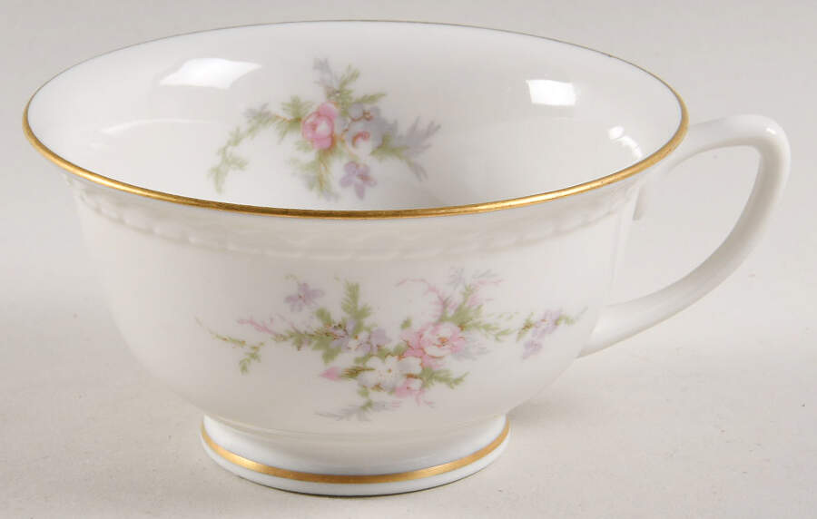 Susanna Footed Cup by Vogue-1