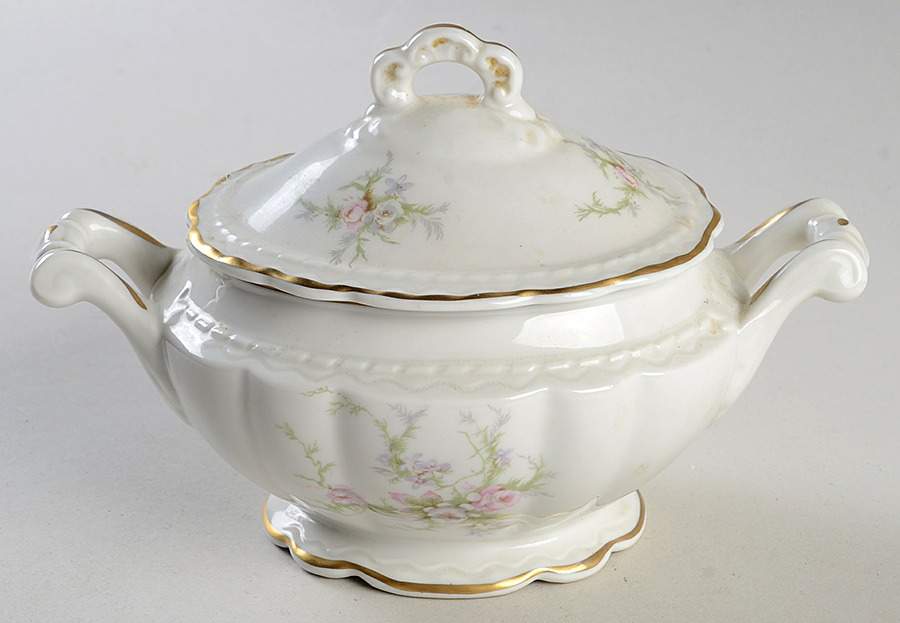 Susanna Sugar Bowl & Lid by Vogue-1