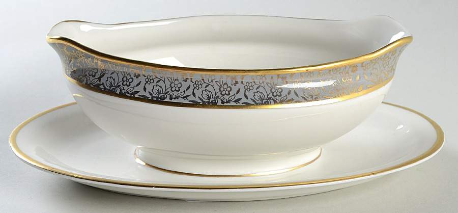 VOG12 Gravy Boat with Attached Underplate by Vogue-1