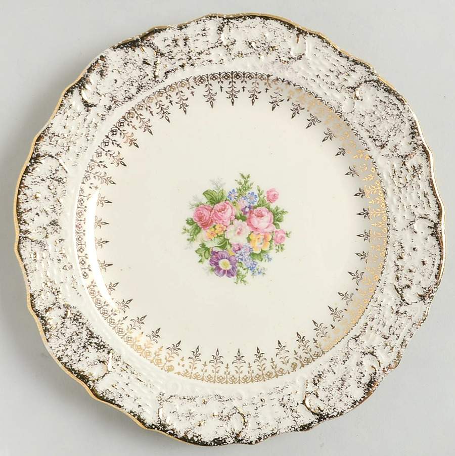VOG17 Luncheon Plate by Vogue-1