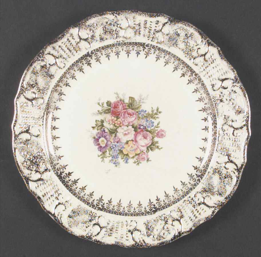 VOG17 Dinner Plate by Vogue-1