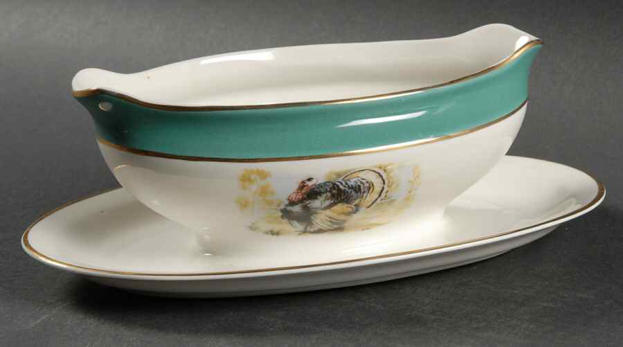VOG23 Gravy Boat with Attached Underplate by Vogue-1