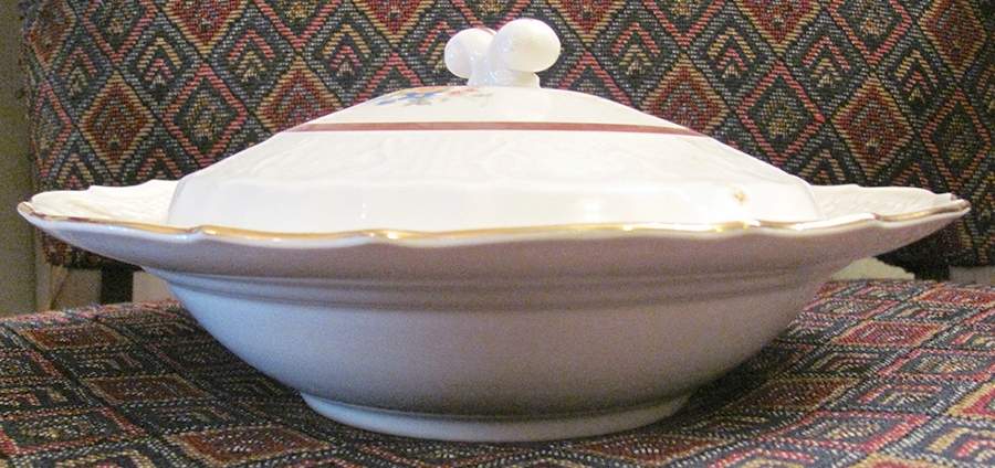 VOG24 Round Covered Vegetable by Vogue-1