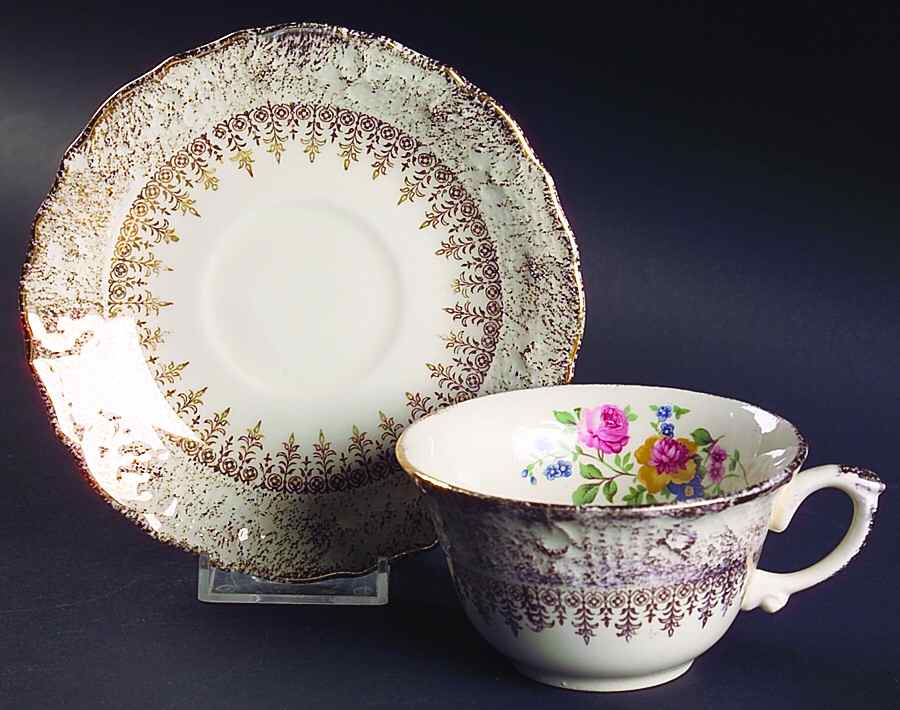 VOG5 Flat Cup & Saucer Set by Vogue-1