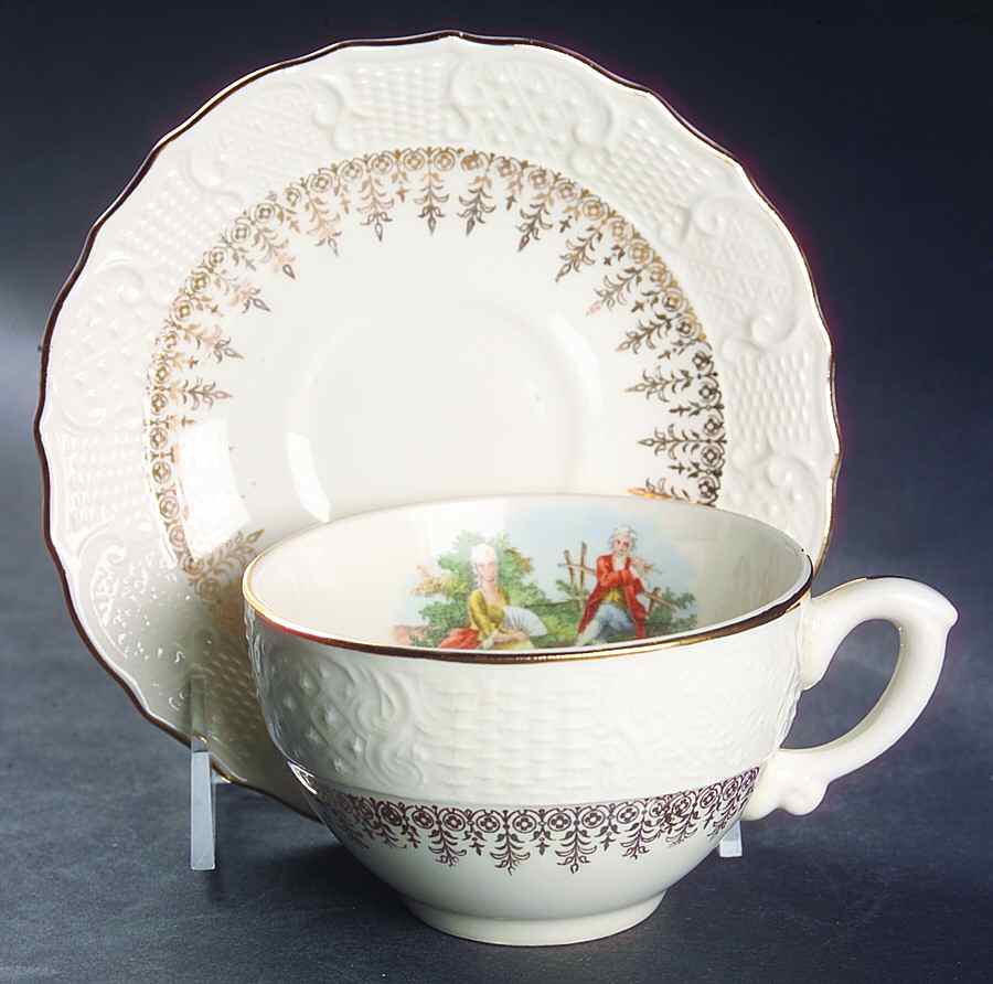 VOG7 Flat Cup & Saucer Set by Vogue-1
