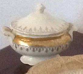 VOG8 Sugar Bowl & Lid by Vogue-1