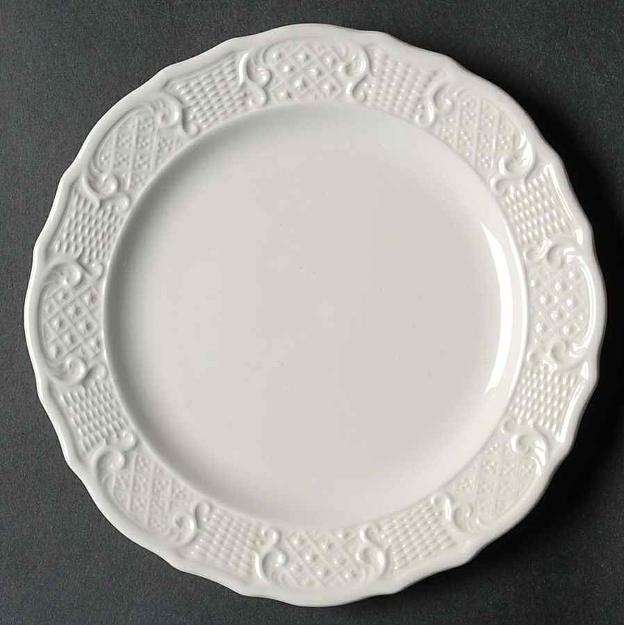 Washington Colonial Bread & Butter Plate by Vogue-1